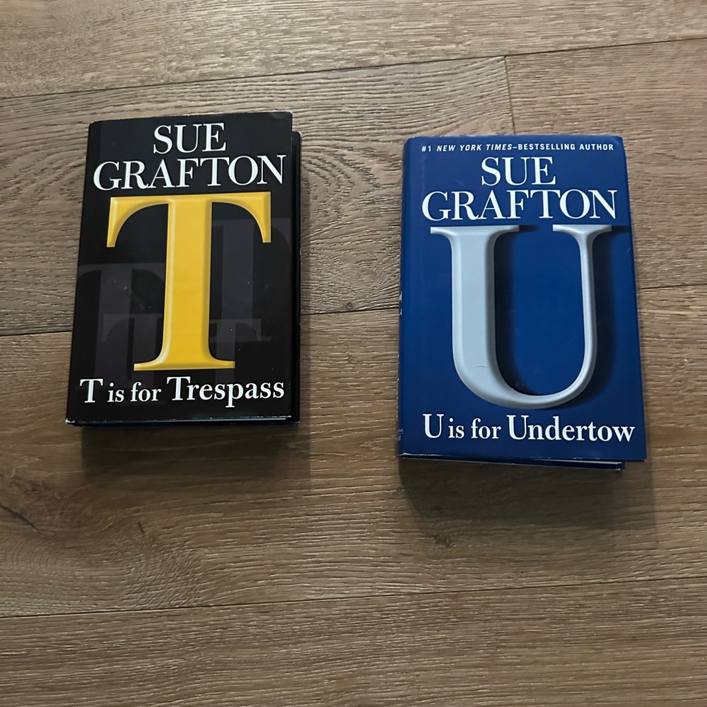 Sue Grafton Hardcover Book Set - T and U hardcover
